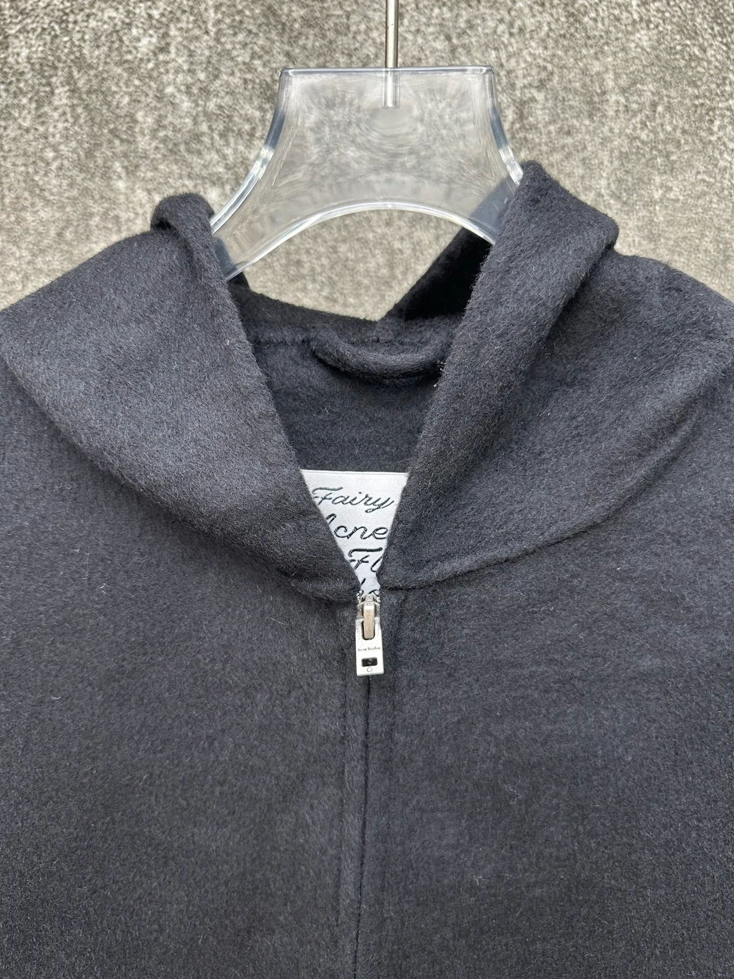 ACNE Studios 25ss ACNE， ， 35 ， YB 。 ， 90% +10% ， 。 TALON ， ， 。 ， YB ， ， ， ， 。 Same Style ， 。 ， ， Same Style！ Size：S M L XL